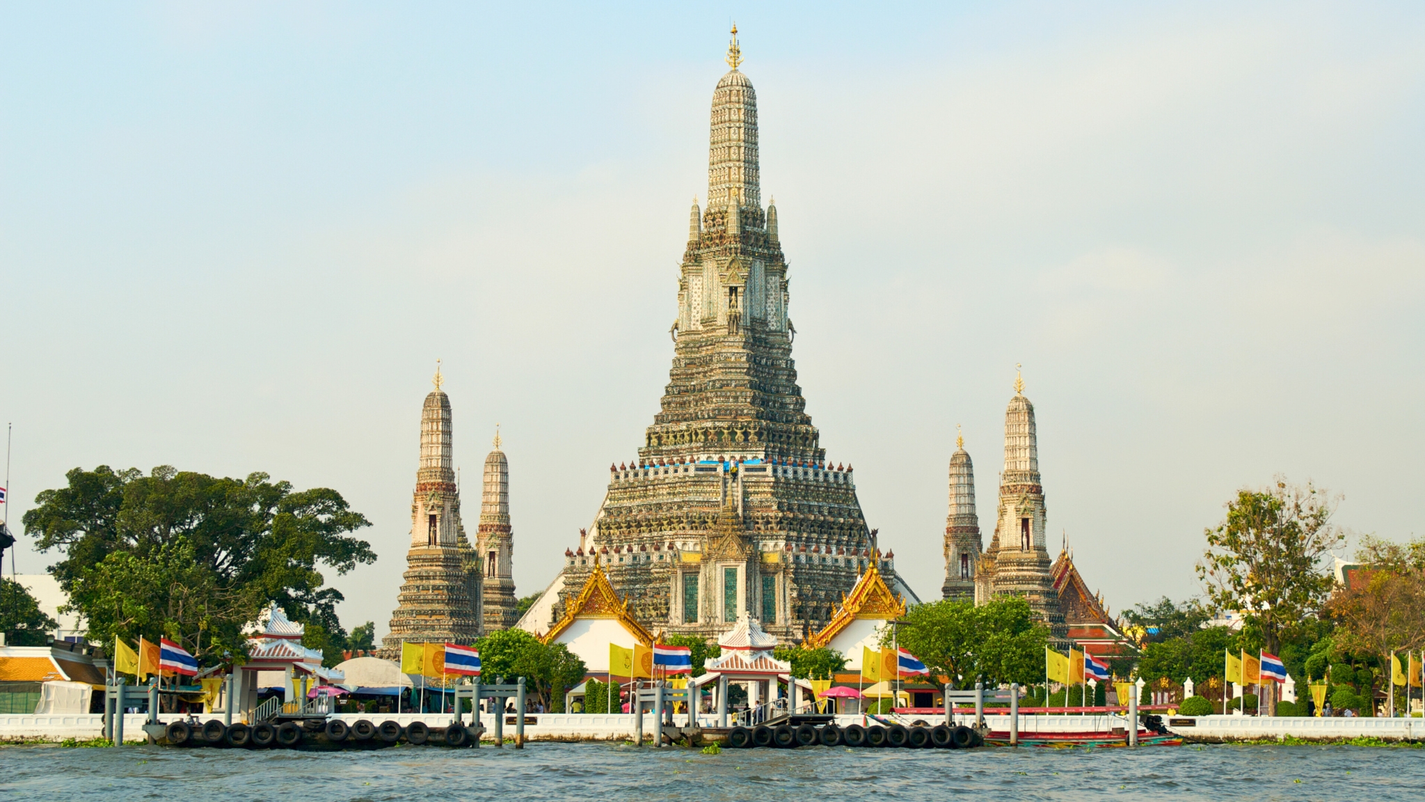 Day 14 Enjoy The Stunning View Of Wat Arun From The Chao Phraya River