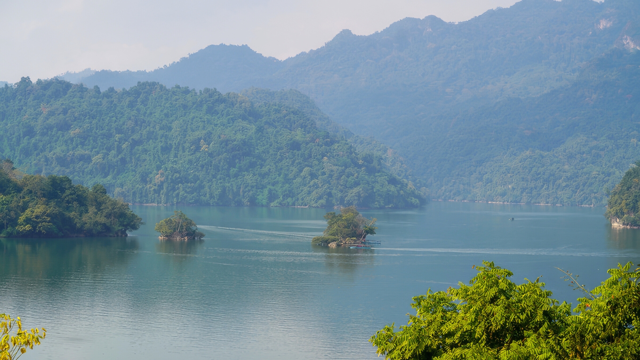 Day 5 Glide Across The Serene Waters Of Ba Be Lake