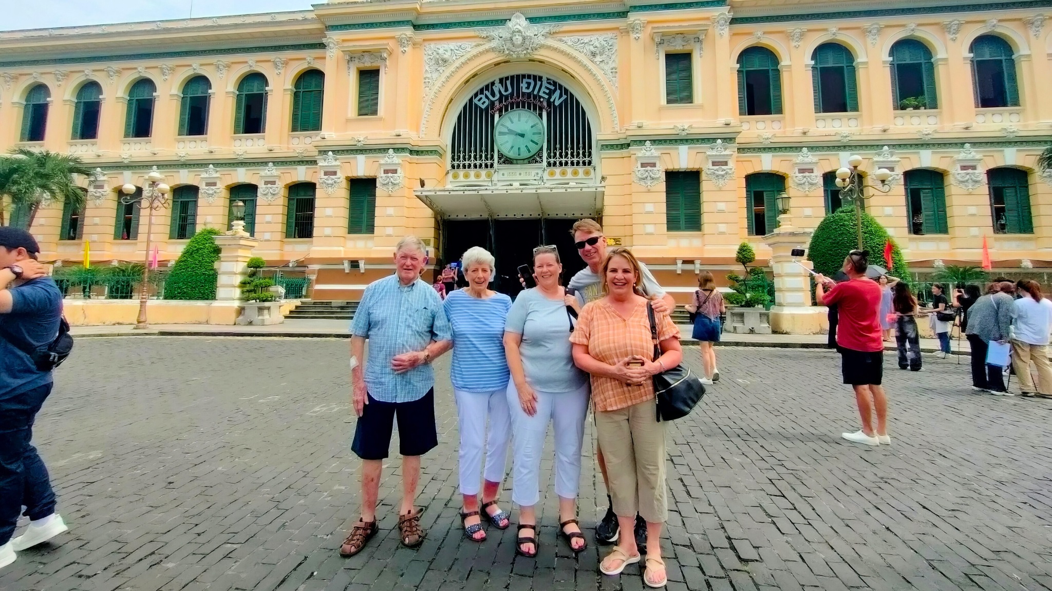 Day 11 The Central Post Office A Suymbol Of The City's History