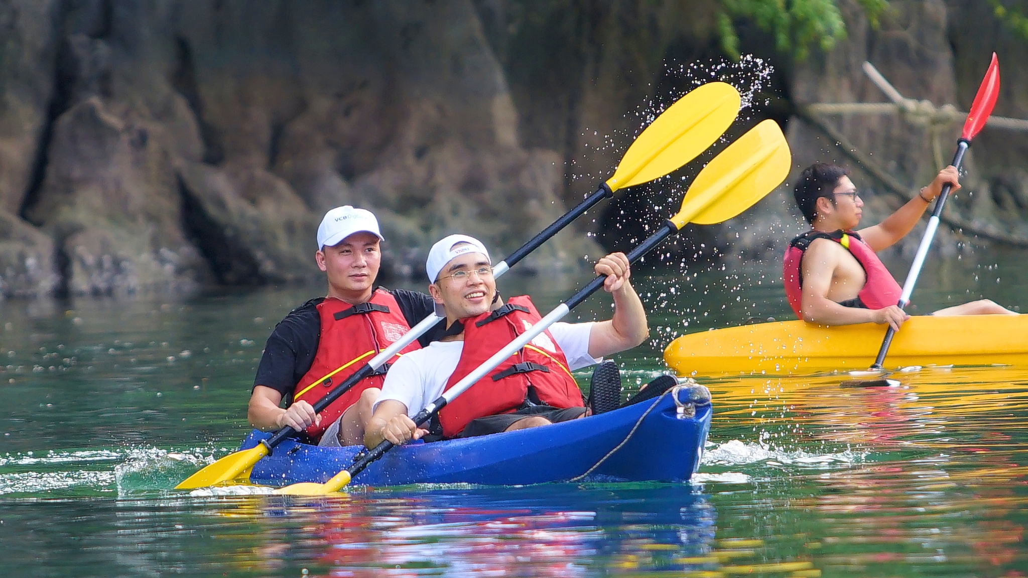 Day 4 Join Exctiting Activities Like Swimming And Kayaking