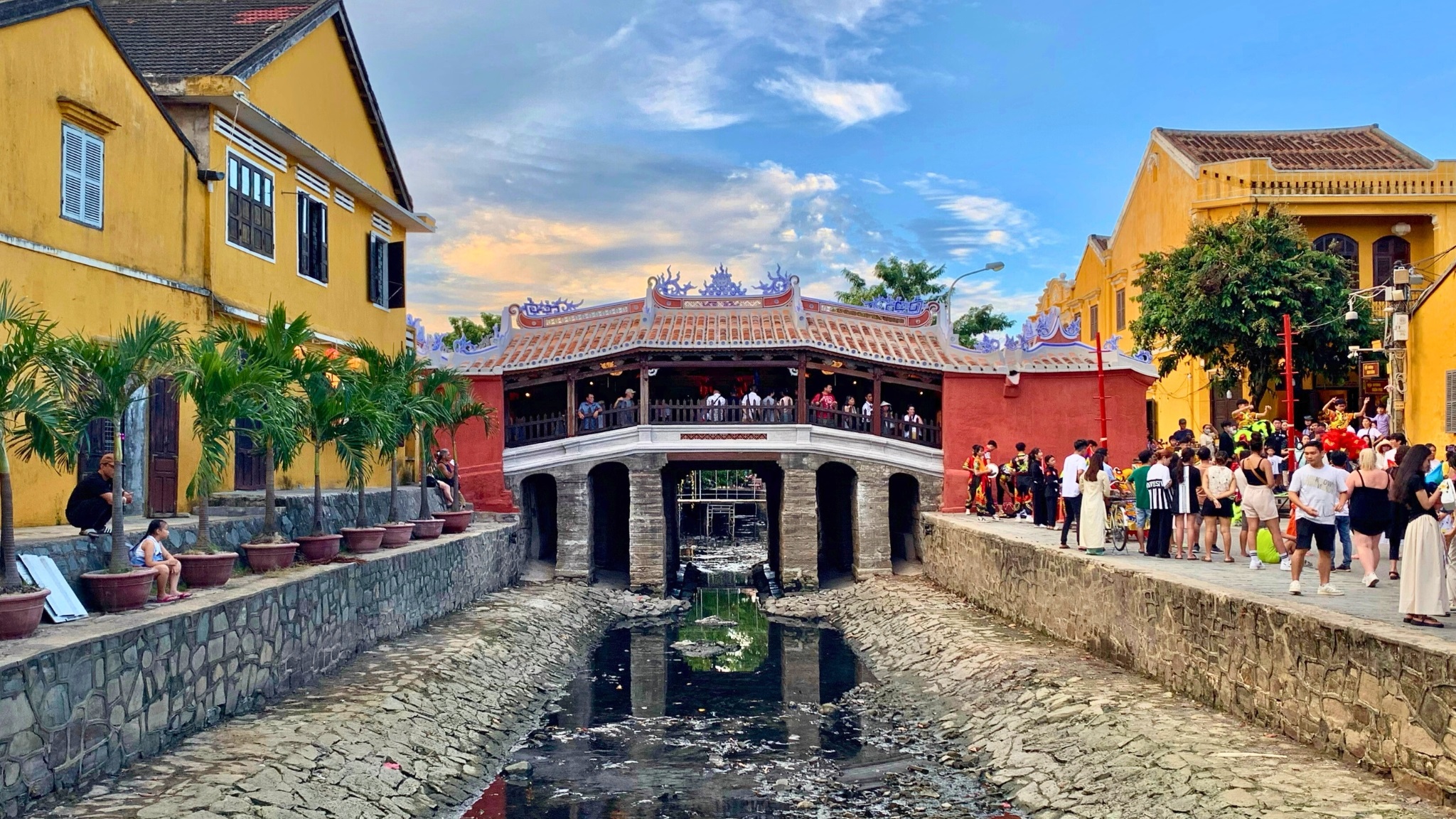 Day 6 Japanese Covered Bridge A Symbol Of Hoi An's Heritage