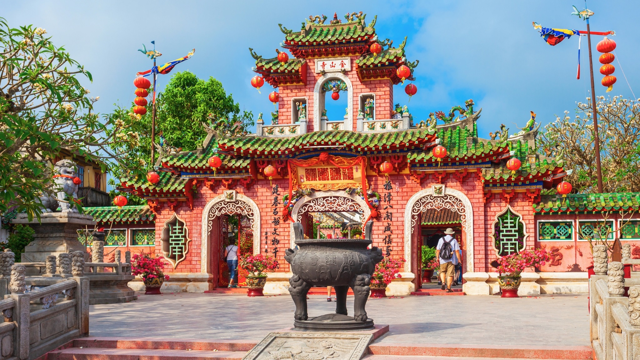 Day 6 Fujian Assembly Hall A Must See Landmark In Hoi An