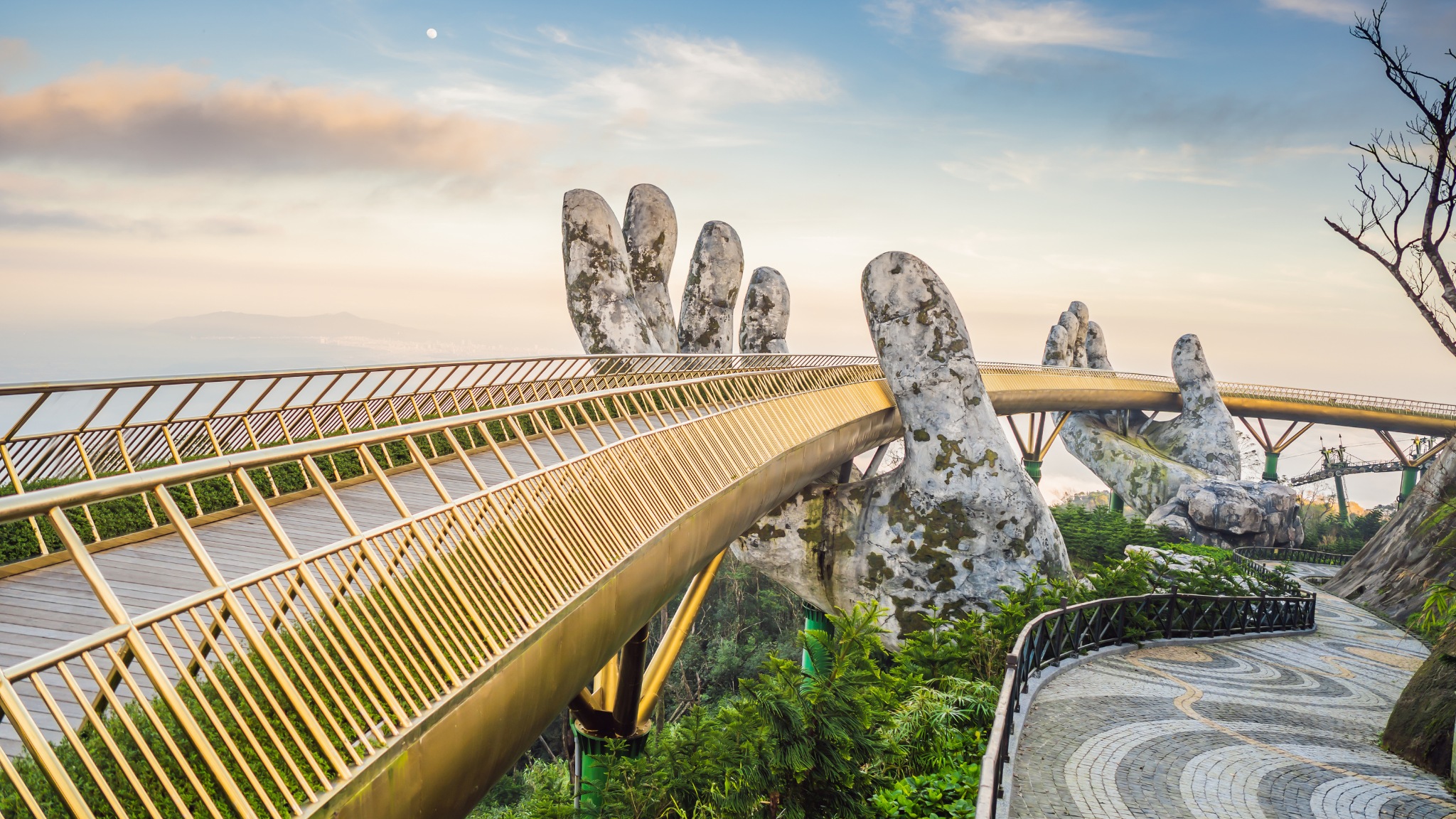 Visit The Iconic Golden Bridge