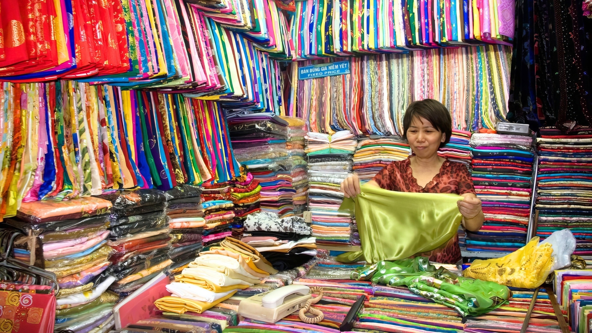 Shop For Exotic Souvenirs At Ben Thanh Market