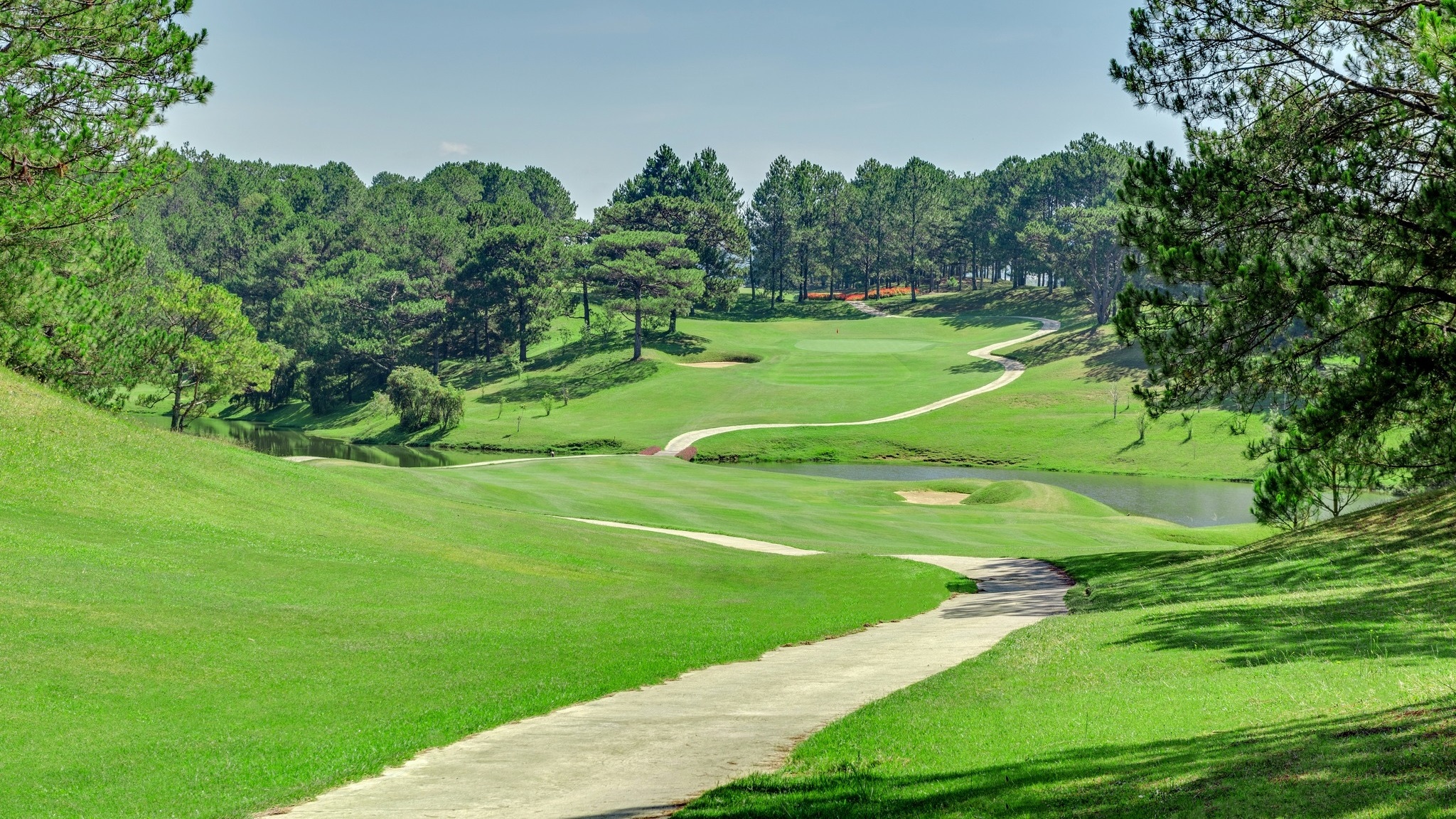 Day 9 Golf Amidst Scenic Highlands At Dalat Palace Golf Club