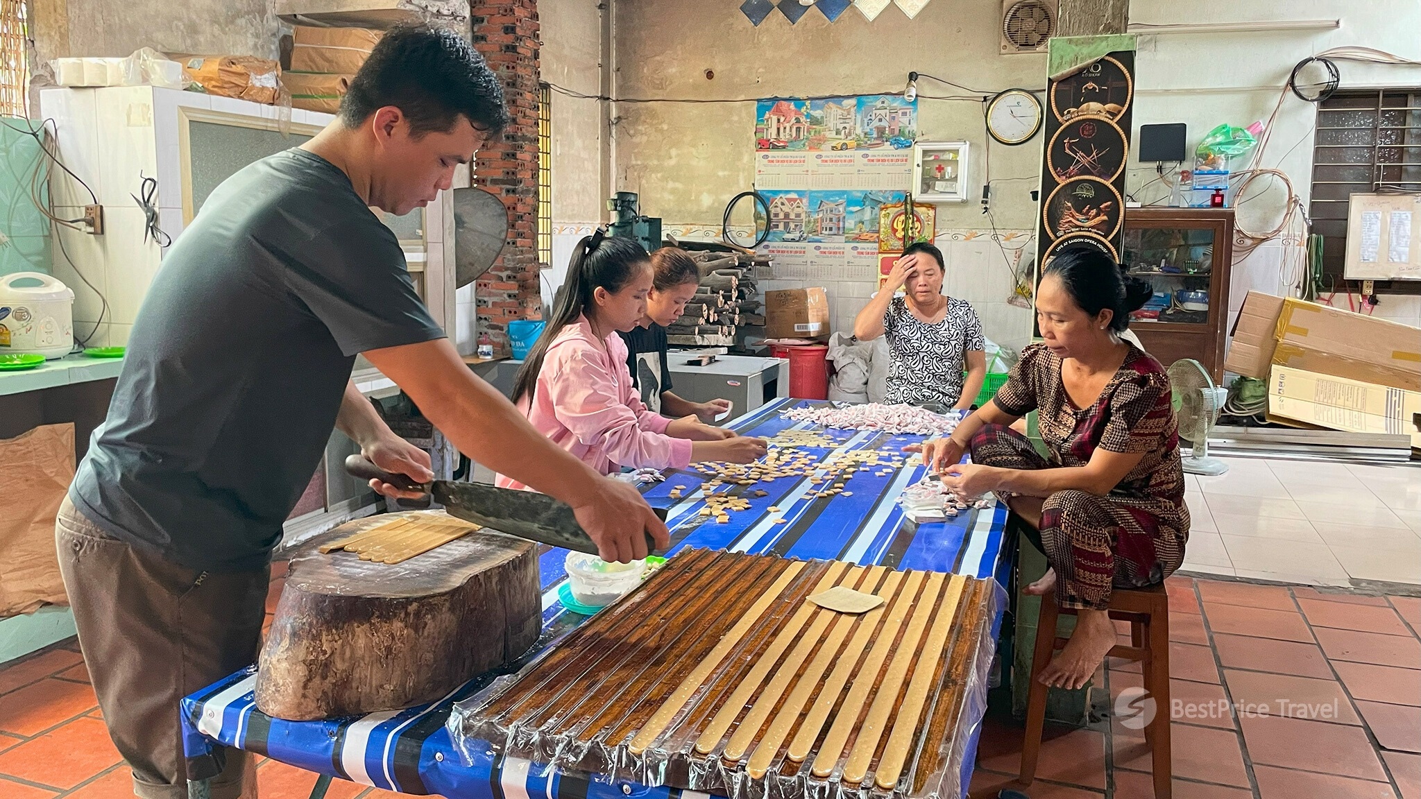 Day 4 Discover Traditional Coconut Treats At A Local Coconut Workshop