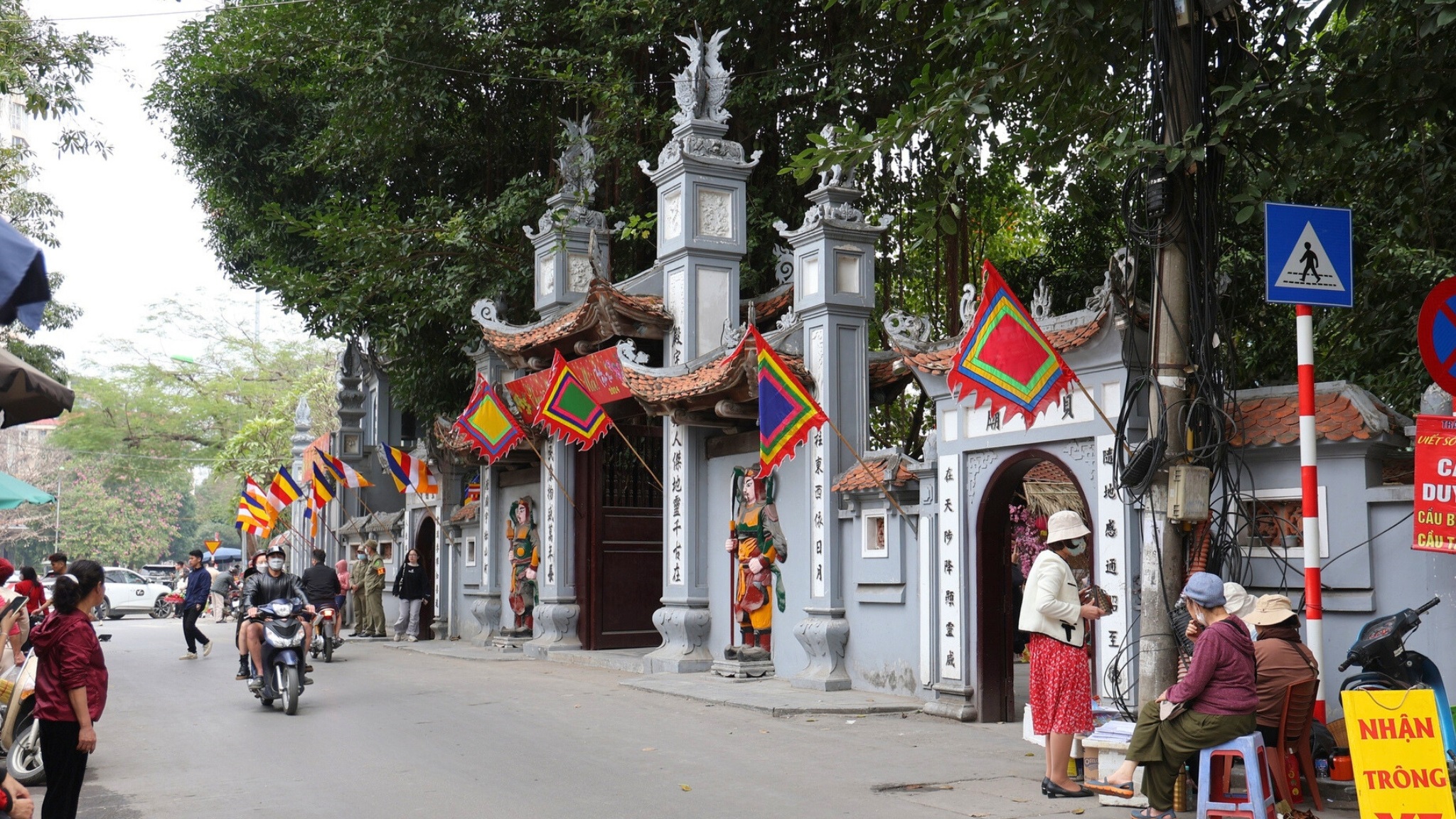 Day 1 Start The Day By Visiting The Sacred Ha Pagoda