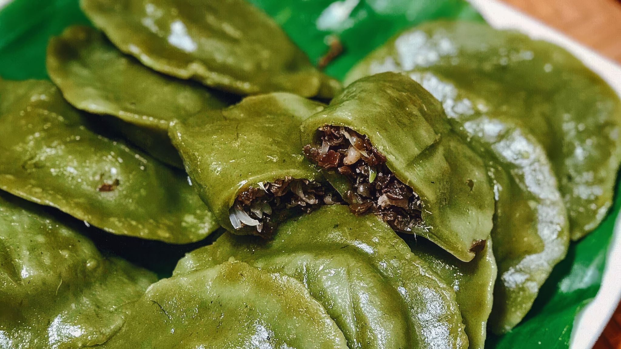 Day 3 Taste Banh Khuc A Traditional Treat Of Flavor And Fragrance