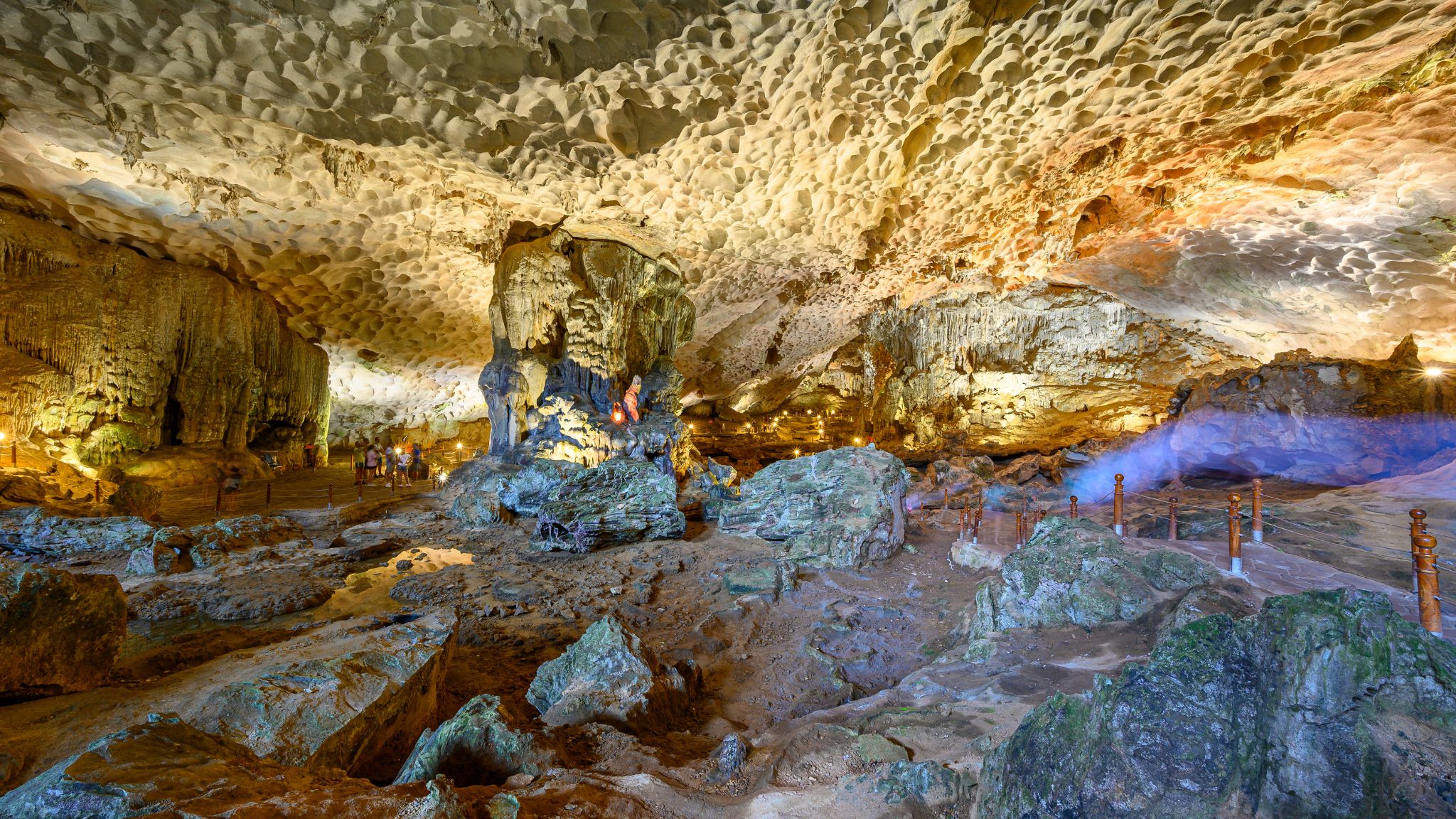Day 8 Sung Sot Cave One Of The Biggest Caves In Halong Bay