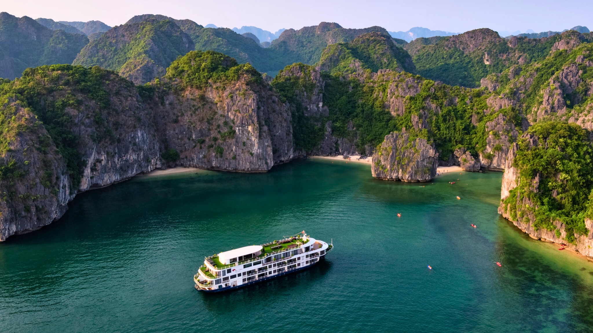 Day 3 Enjoy An Overnight Stay On Halong Bay Cruise