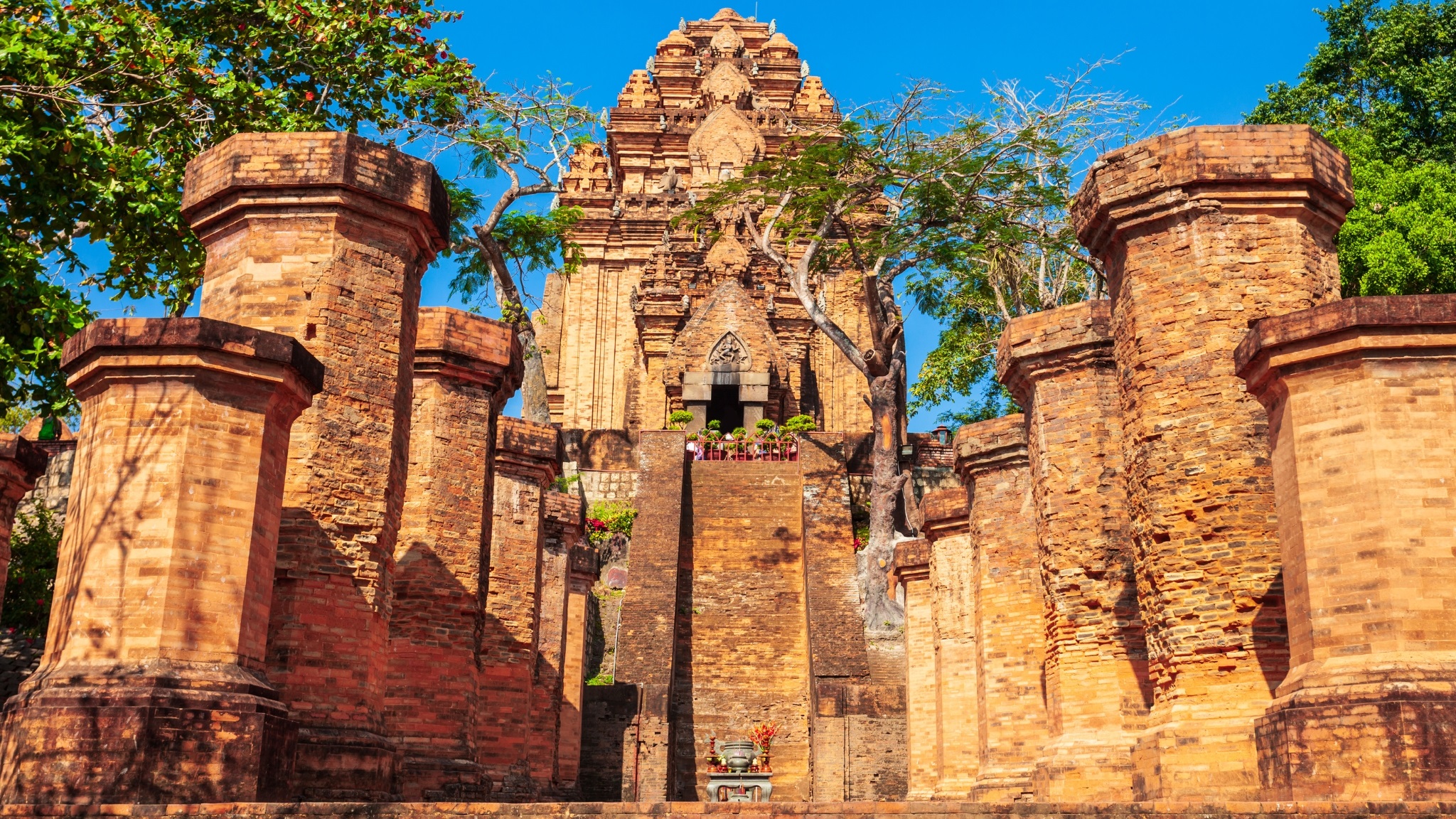 Day 6 Pay A Visit To The Unique Po Nagar Cham Towers