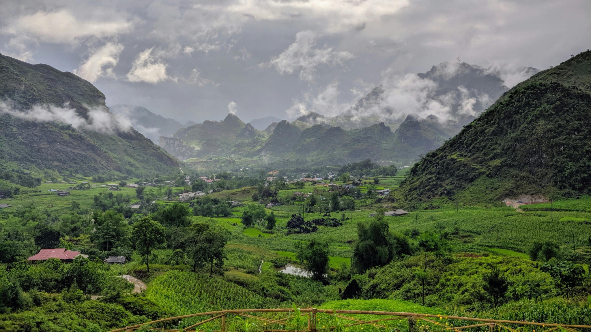 Day 5 Wake Up In Du Gia Village As Mist Hangs Over Quiet Terraced Hills