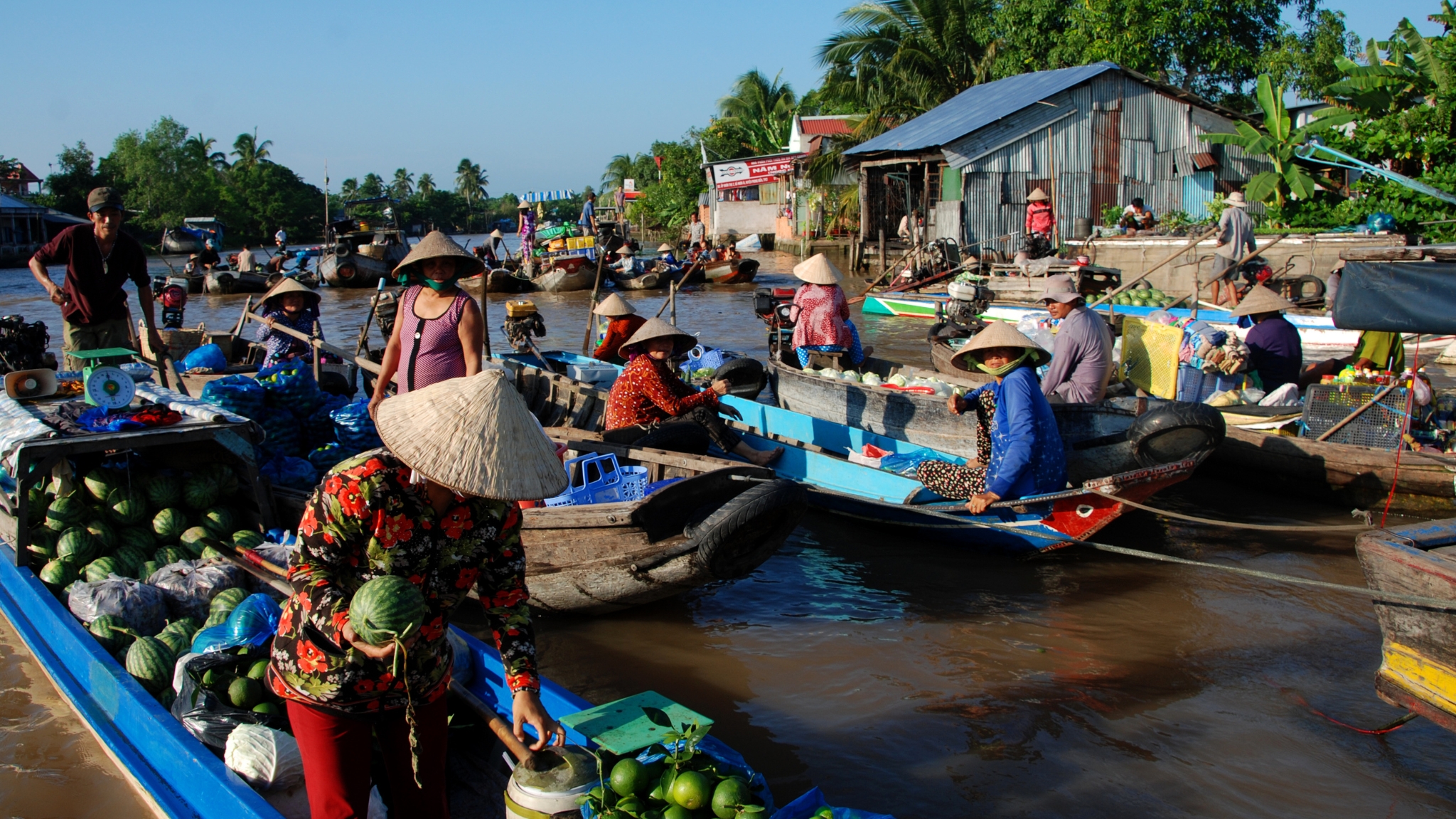 Day 10 Witness The Colorful Cai Be Floating Market Where Boats Overflow With Fruits, Vegetables, And Local Goods