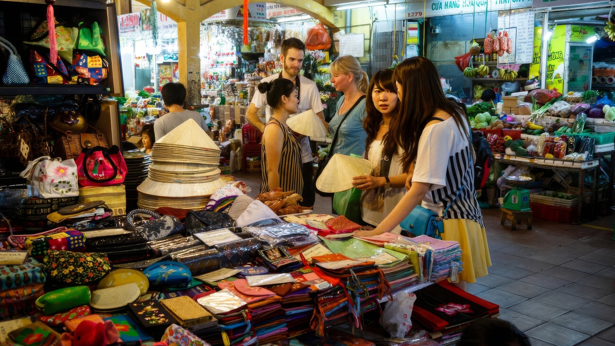 Day 2 Feel The Heartbeat Of The City Inside Ben Thanh Market&rsquo;s Lively Maze Of Stalls