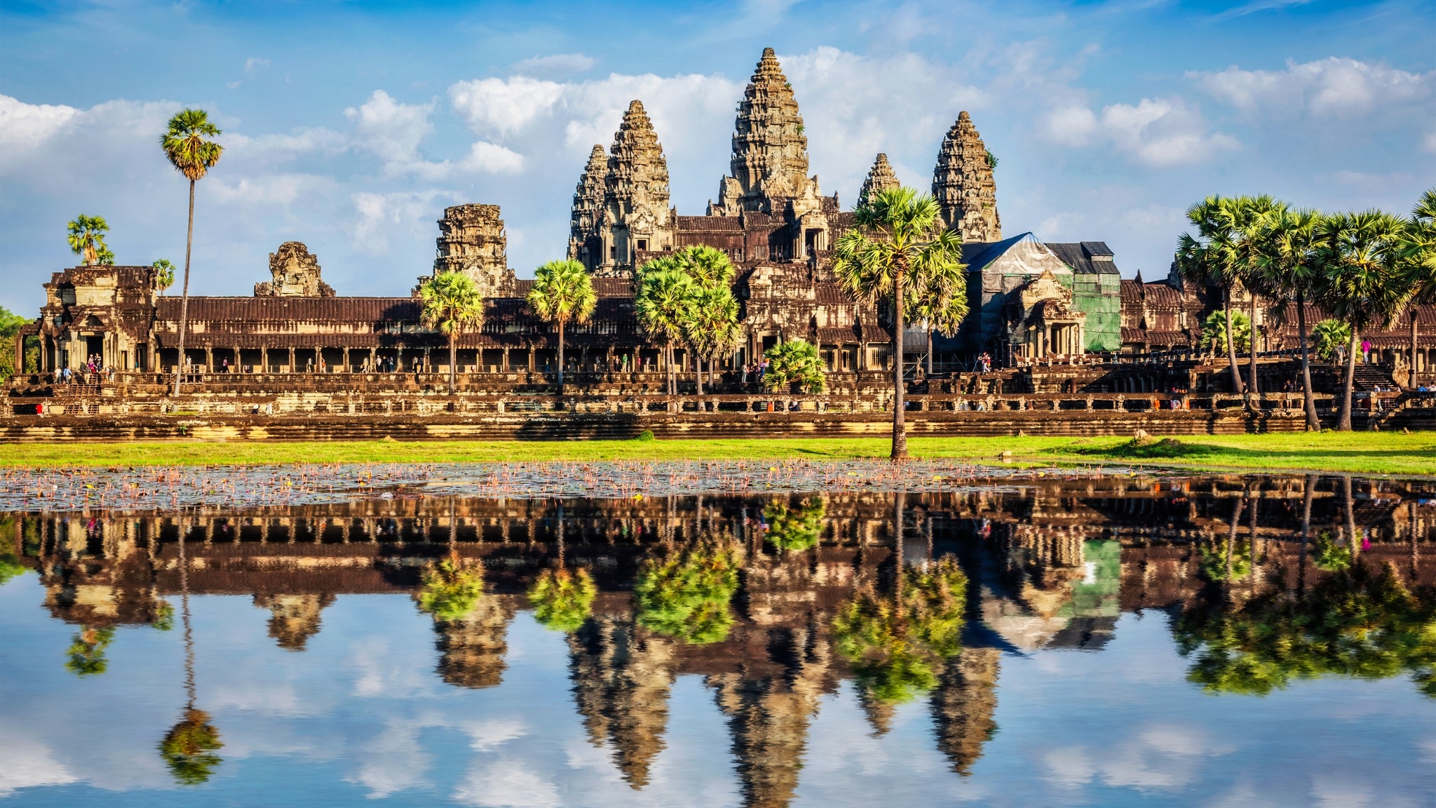 Day 2 Admire The Towering Spires And Detailed Bas Reliefs Of Angkor Wat