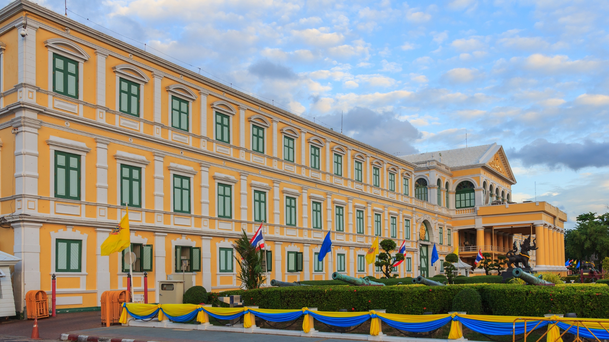 Day 2 Explore The Ministry Of Defence, A Symbol Of Power, Discipline, And National Identity