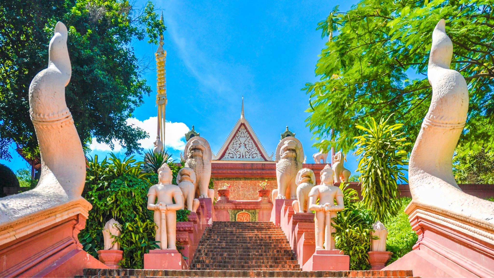 Day 9 Discover Wat Phnom Temple, Gracefully Standing Atop A Hill As Phnom Penh&rsquo;s Sacred Heart