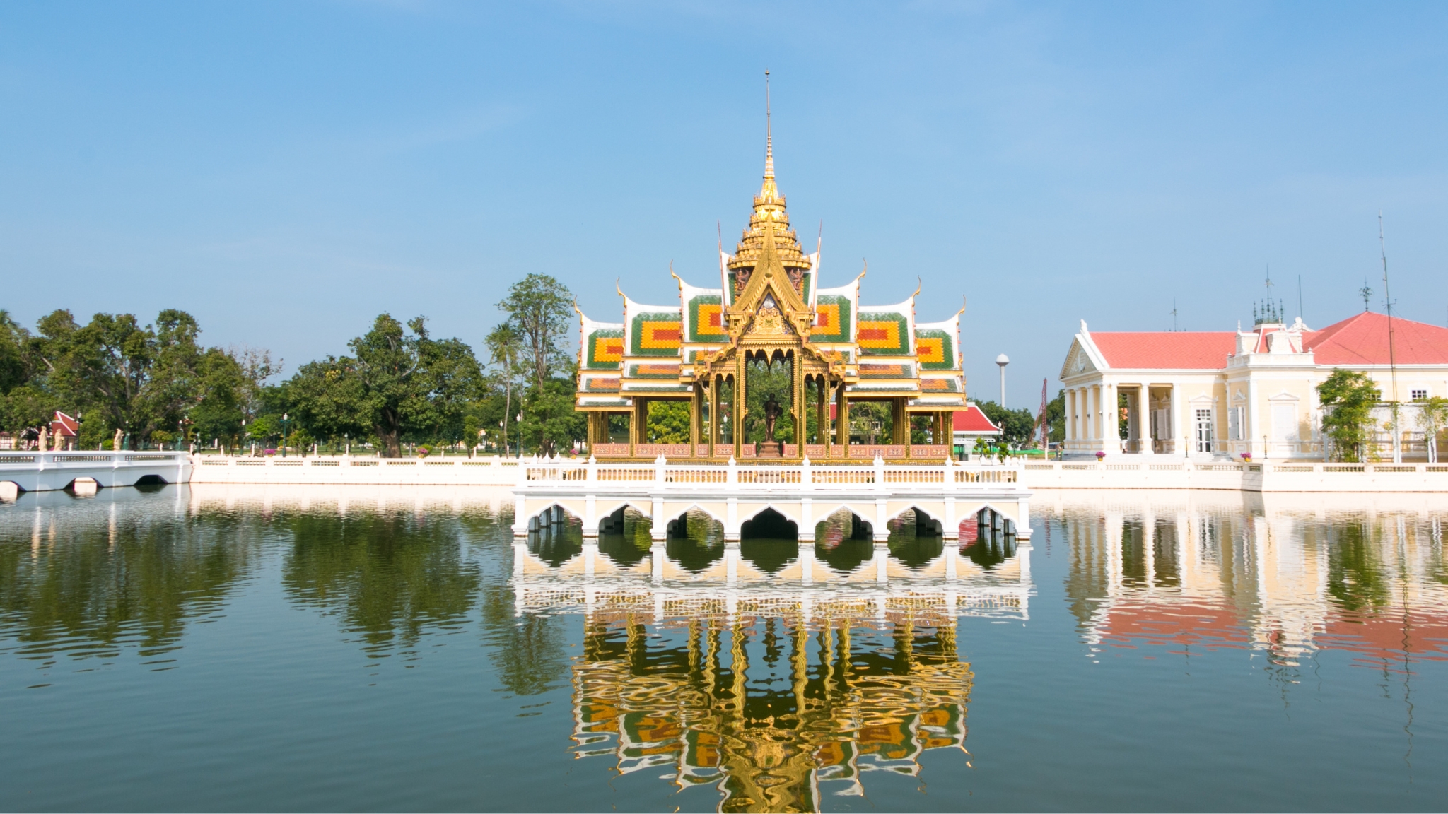 Day 8 Marvel At Ornate Halls And Serene Lakes In Bang Pa In Palace