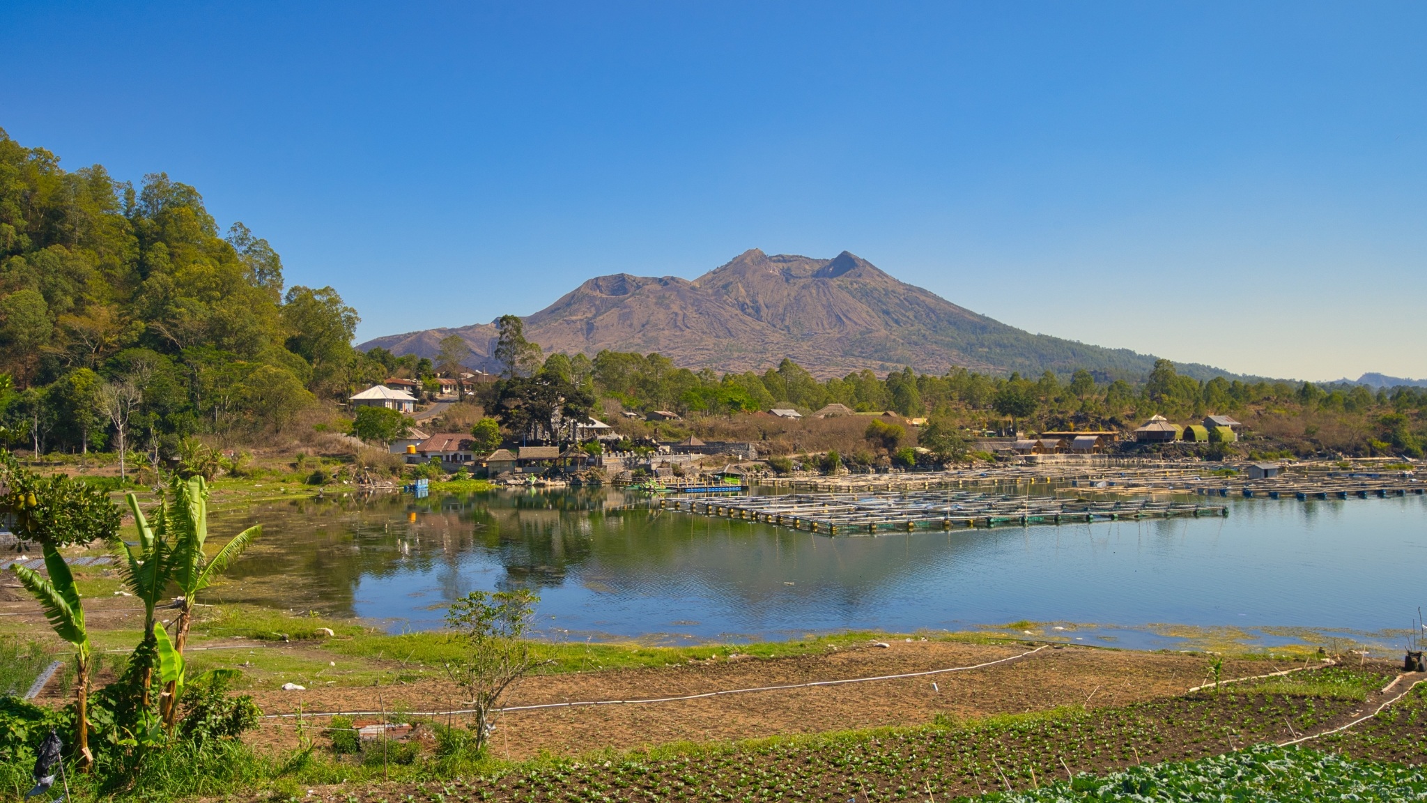 Day 17 Capture Stunning Landscapes Around Mount Batur And Lake Batur