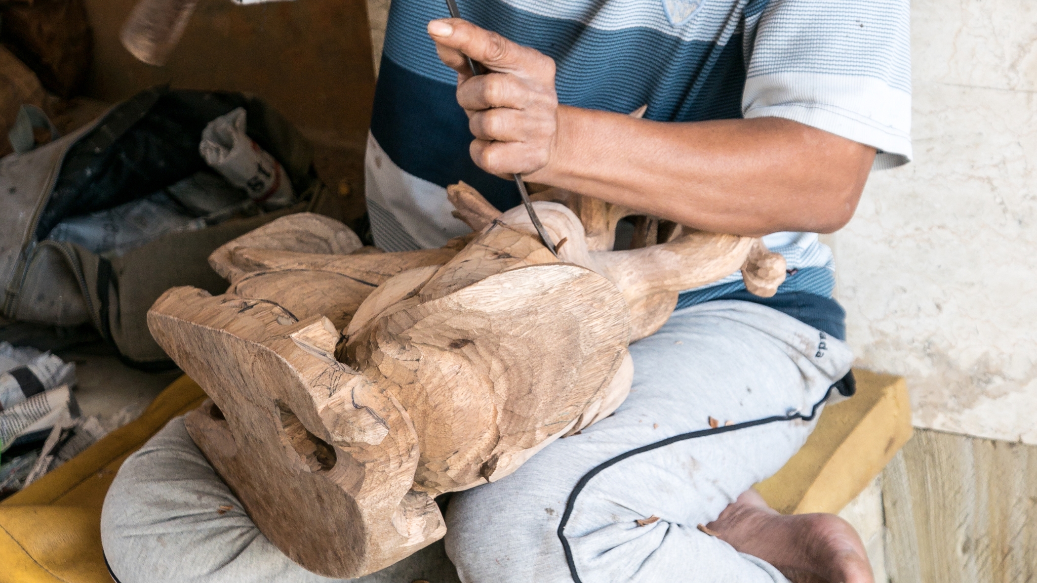Day 17 Watch Skilled Artisans Create Masterpieces At Mas Village Woodcarving