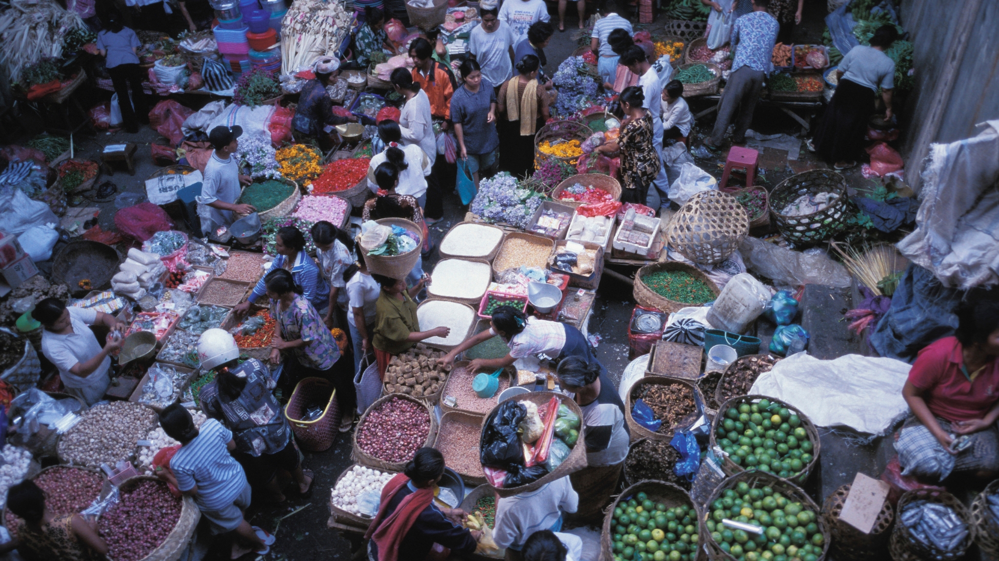 Immerse Yourself In The Vibrant Spirit Of Market Day