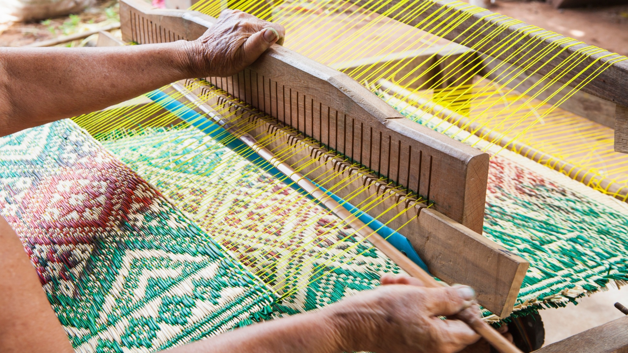 Watch How The Mats Are Hand Woven With Skillful Hands And Traditional Techniques