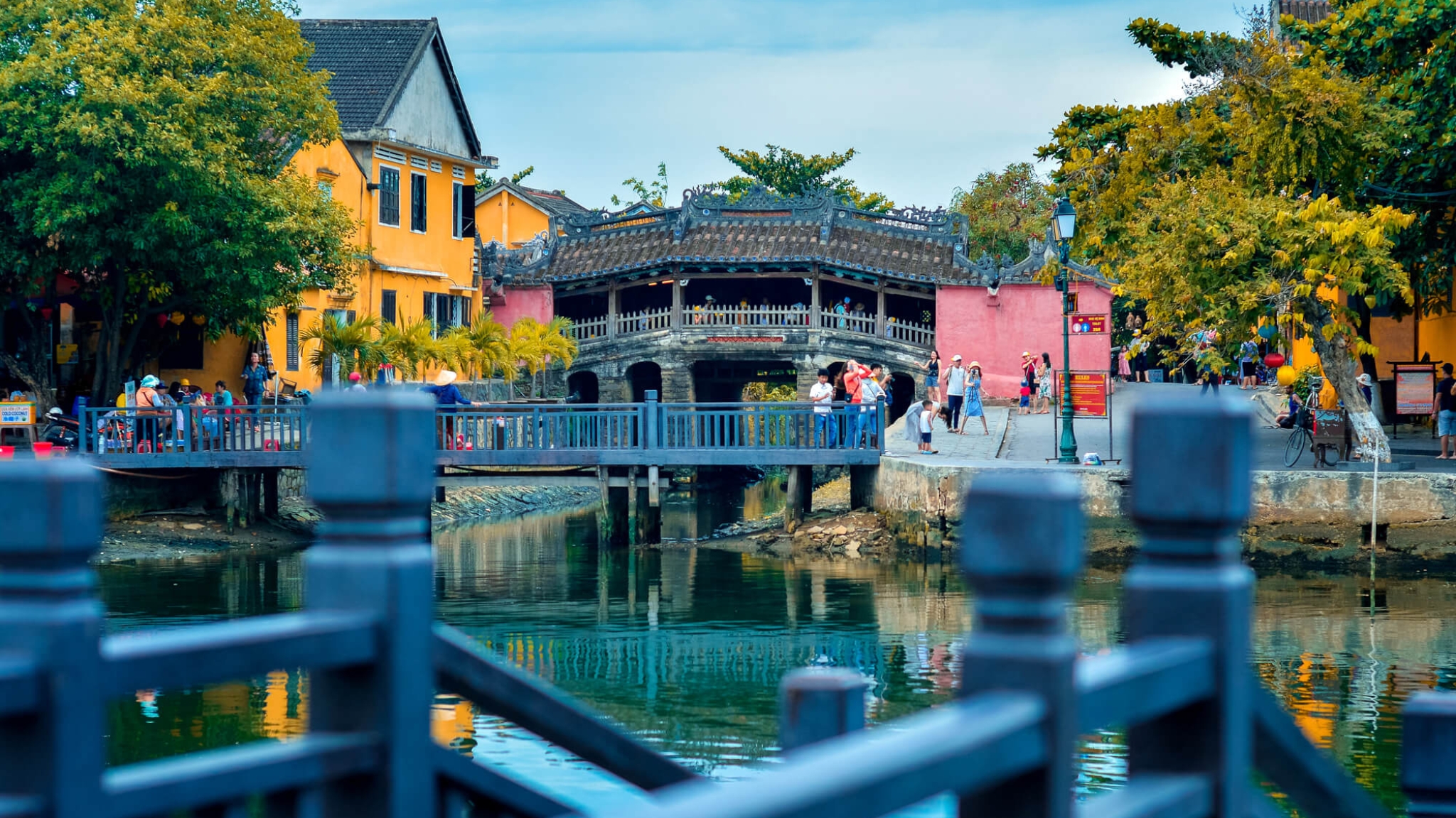 Day 3 Walk Across The Iconic Japanese Covered Bridge A Symbol Of Hoi An