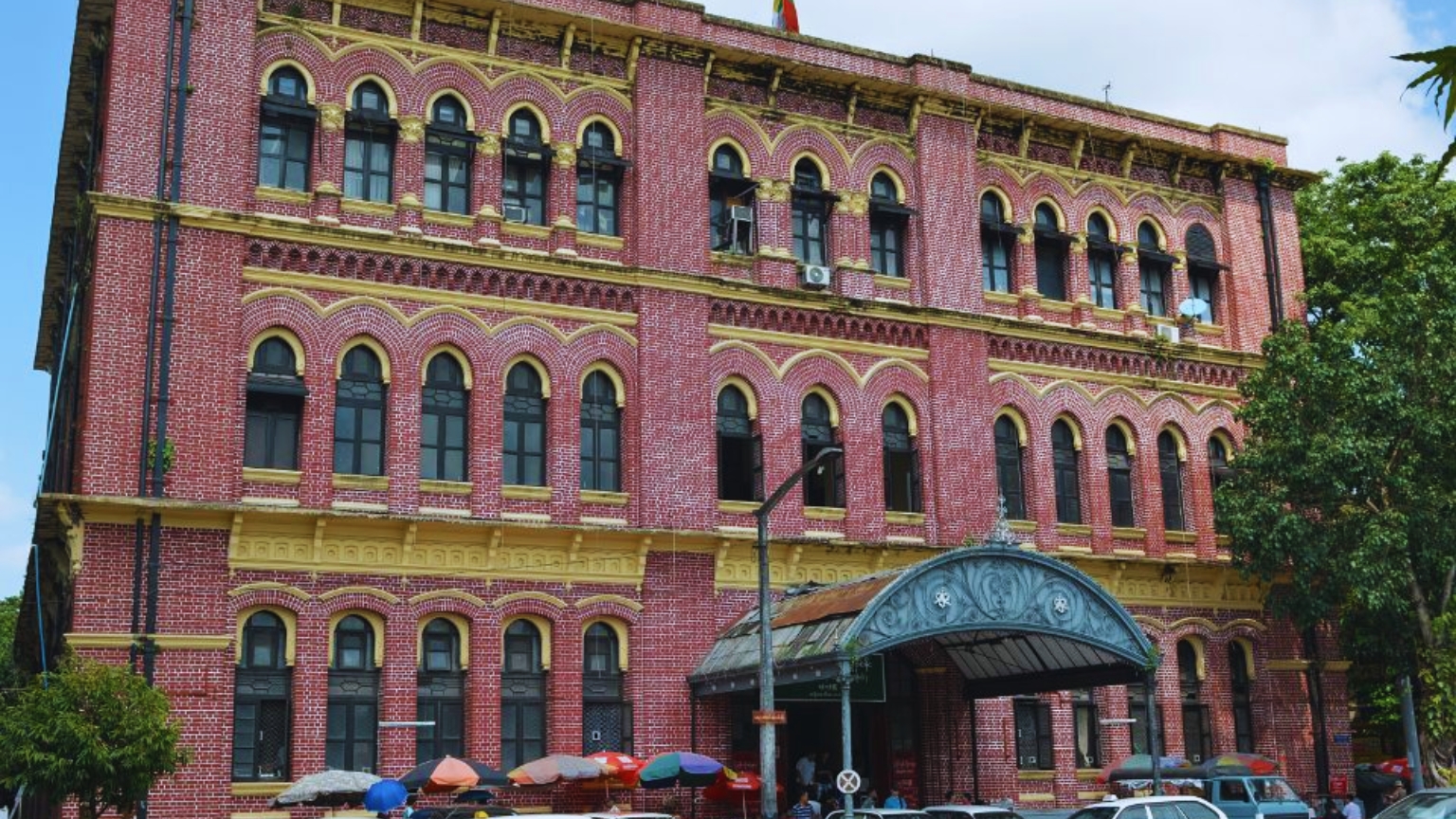 Day 1 Admire The Colonial Charm Of Yangon Post Office