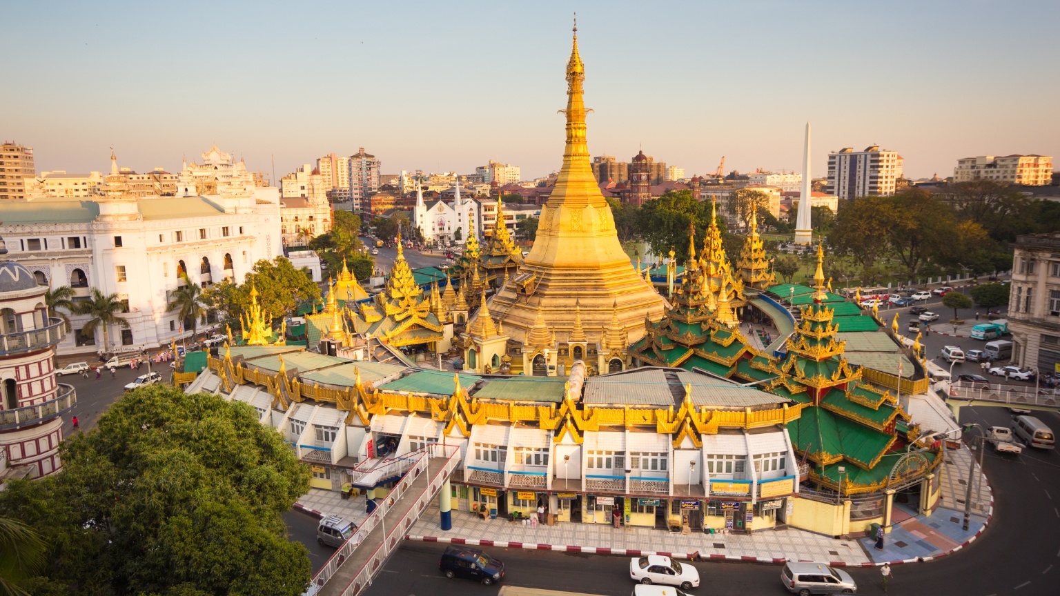 Day 9 Feel The Vibrant Atmosphere Of Sule Paya