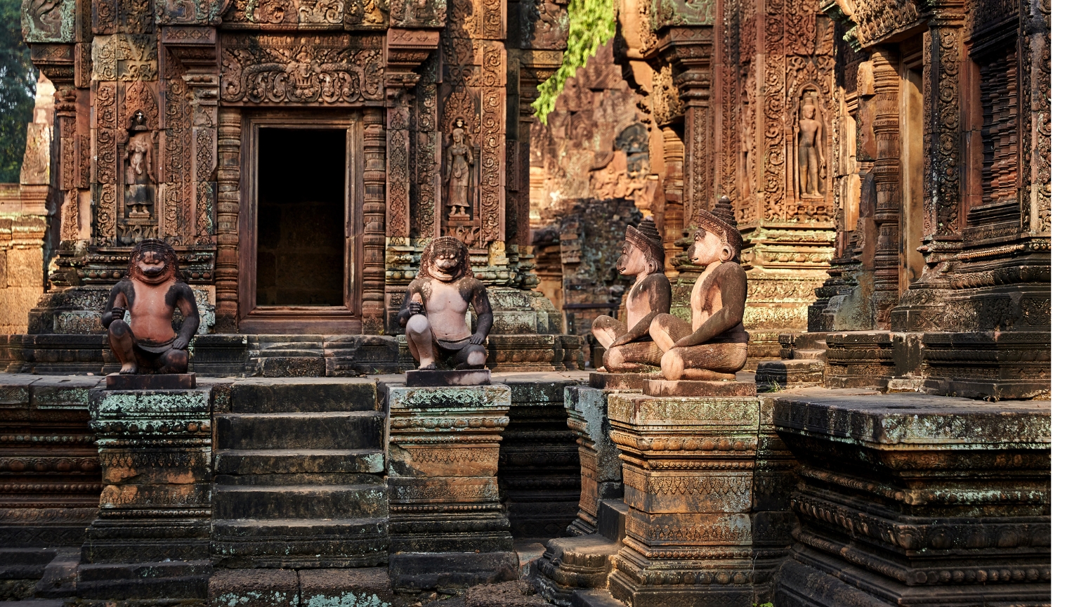 Day 19 Explore The Intricate Pink Sandstone Carvings Of Banteay Srei