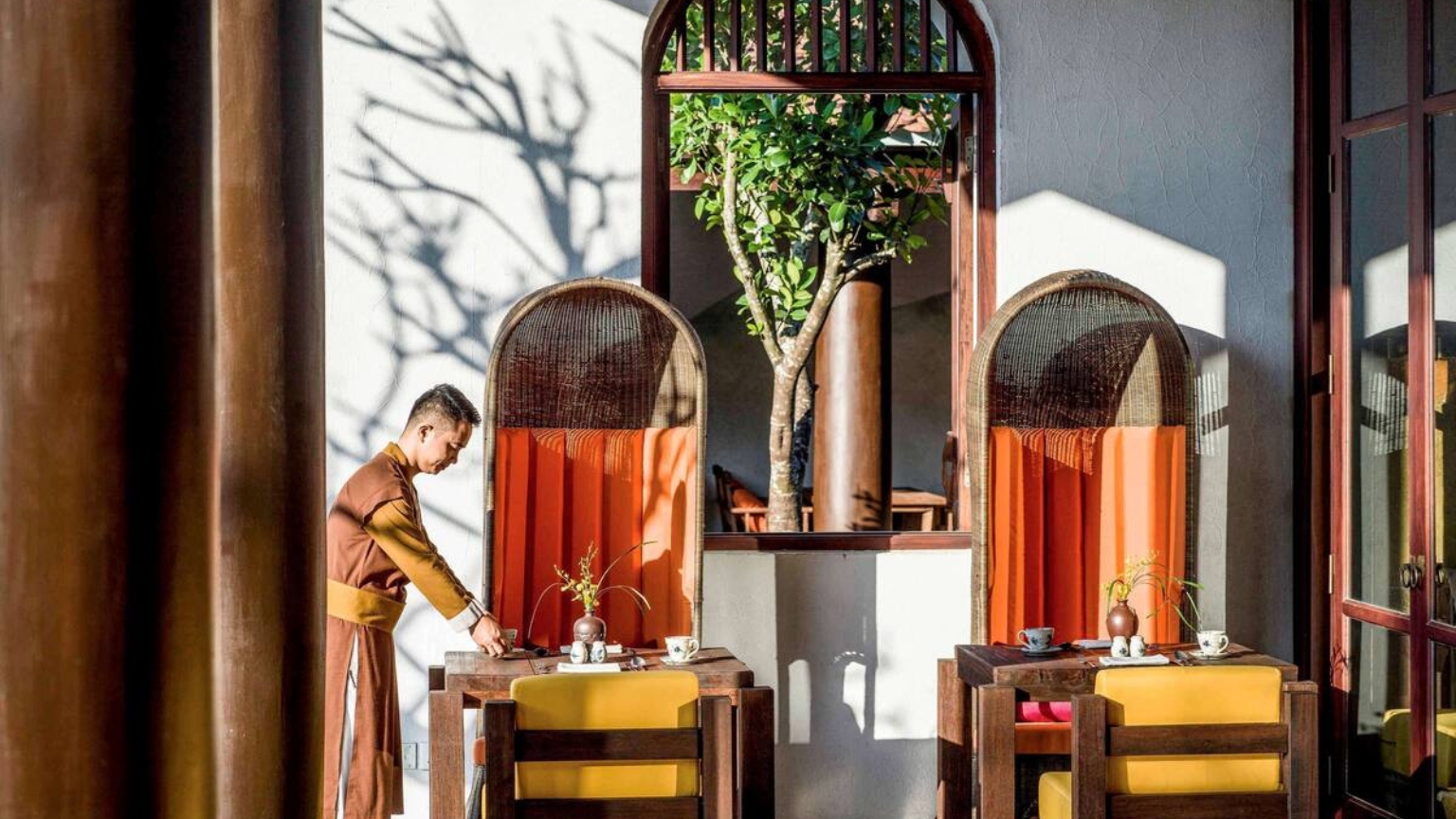 Day 4 Enjoy Breakfast At Tho Quang Restaurant