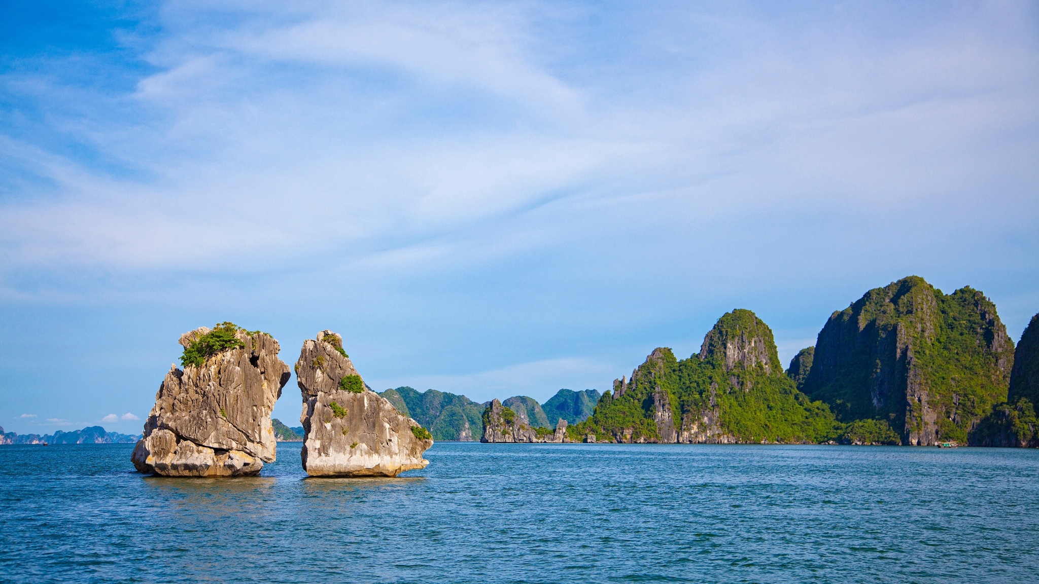 Day 4 A UNESCO Wonder Halong Bay Captivates Every Visitor