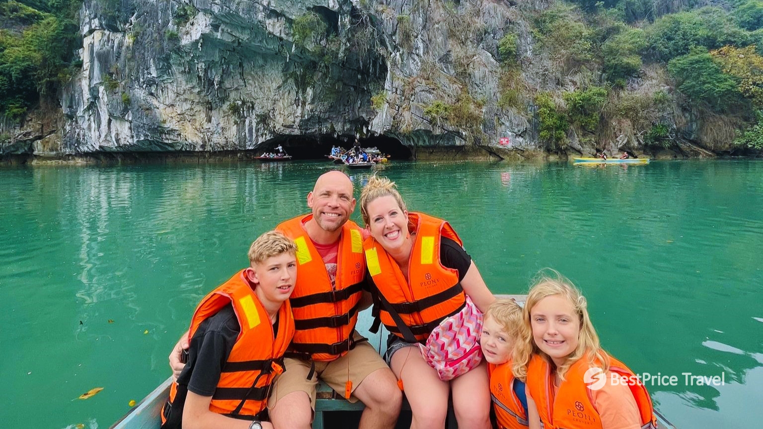 Day 4 Enjoy A Relaxing Boat Ride Surrounded By Nature