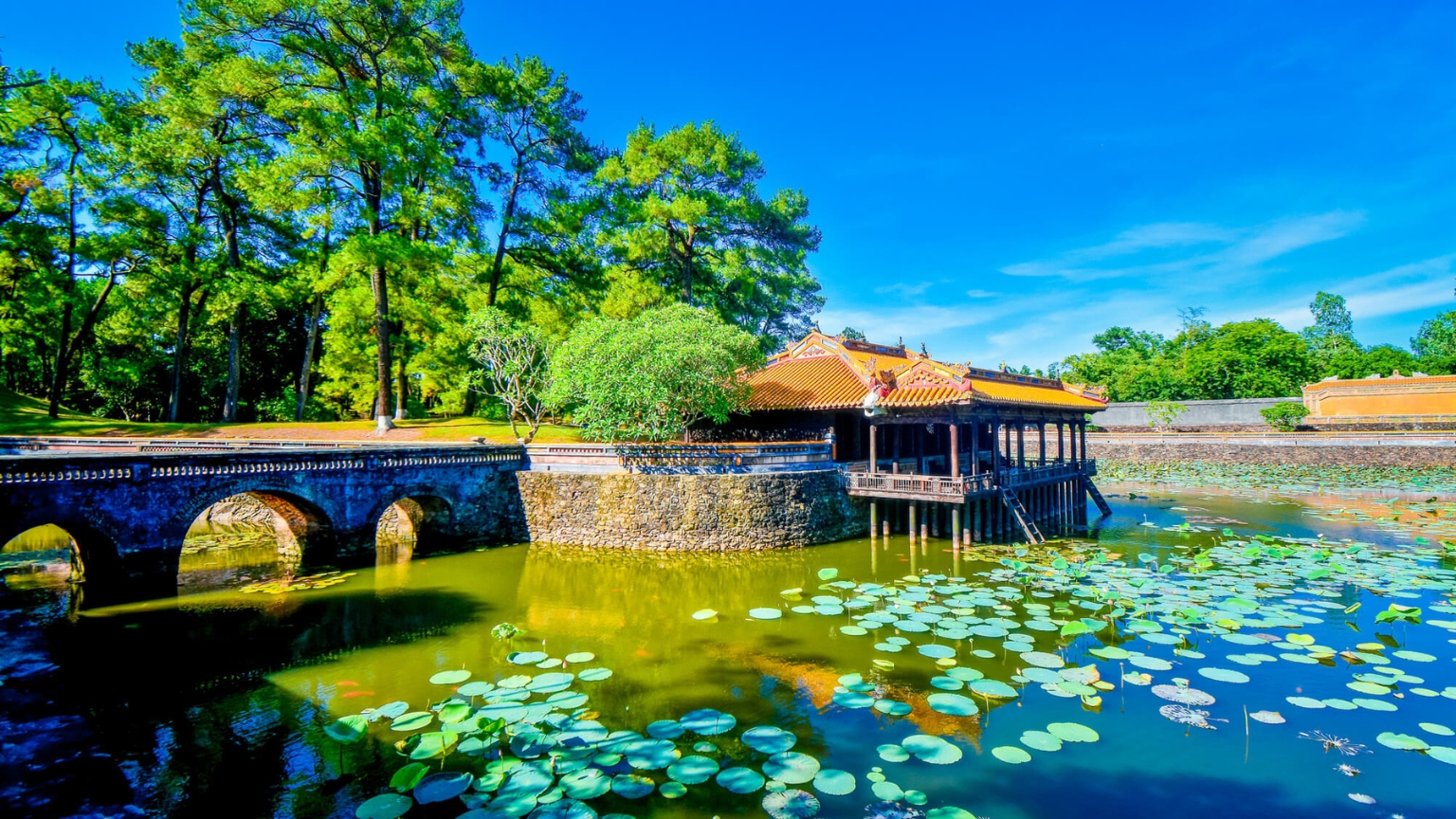 Day 8 Visit Tu Duc Tomb Known For Its Poetic Setting
