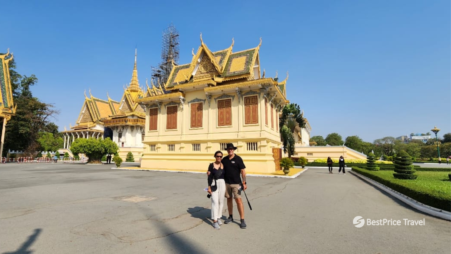 Day 8 Explore The Royal Palace With Its Elegant Khmer Architecture
