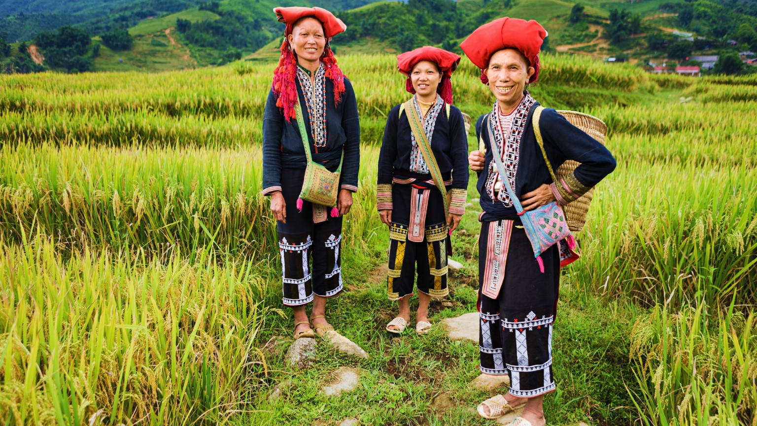 Day 3 Meet The Red Dao Hill Tribe In Ta Phin Village