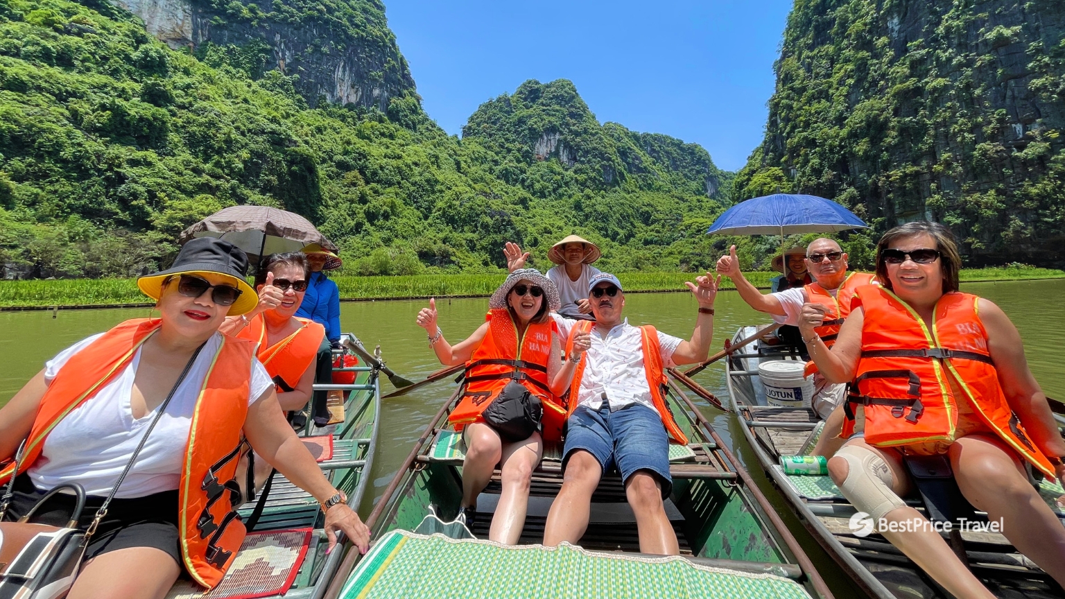 Day 3 Enjoy A Boat Ride Through The Stunning Landscapes Of Tam Coc