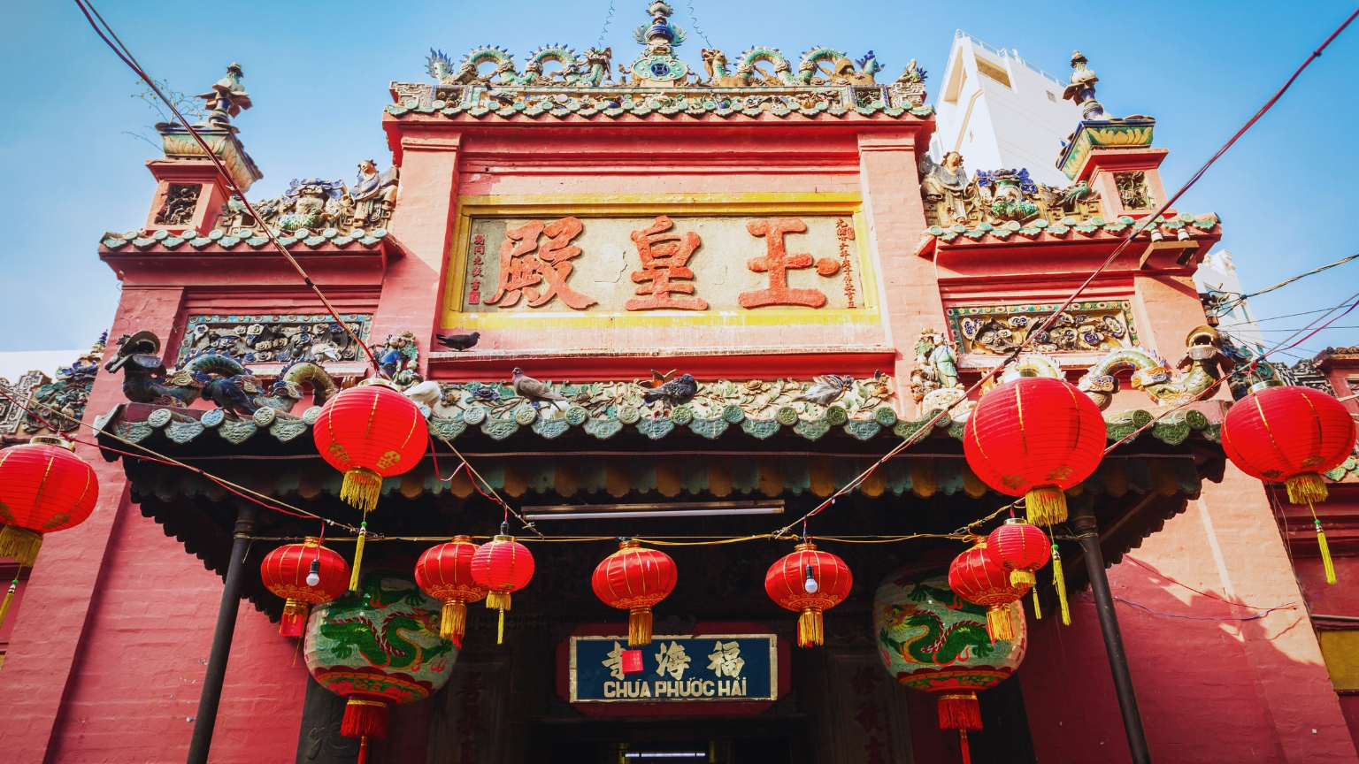 Day 8 Visit The Jade Emperor Pagoda And Admire Its Spiritual Atmosphere