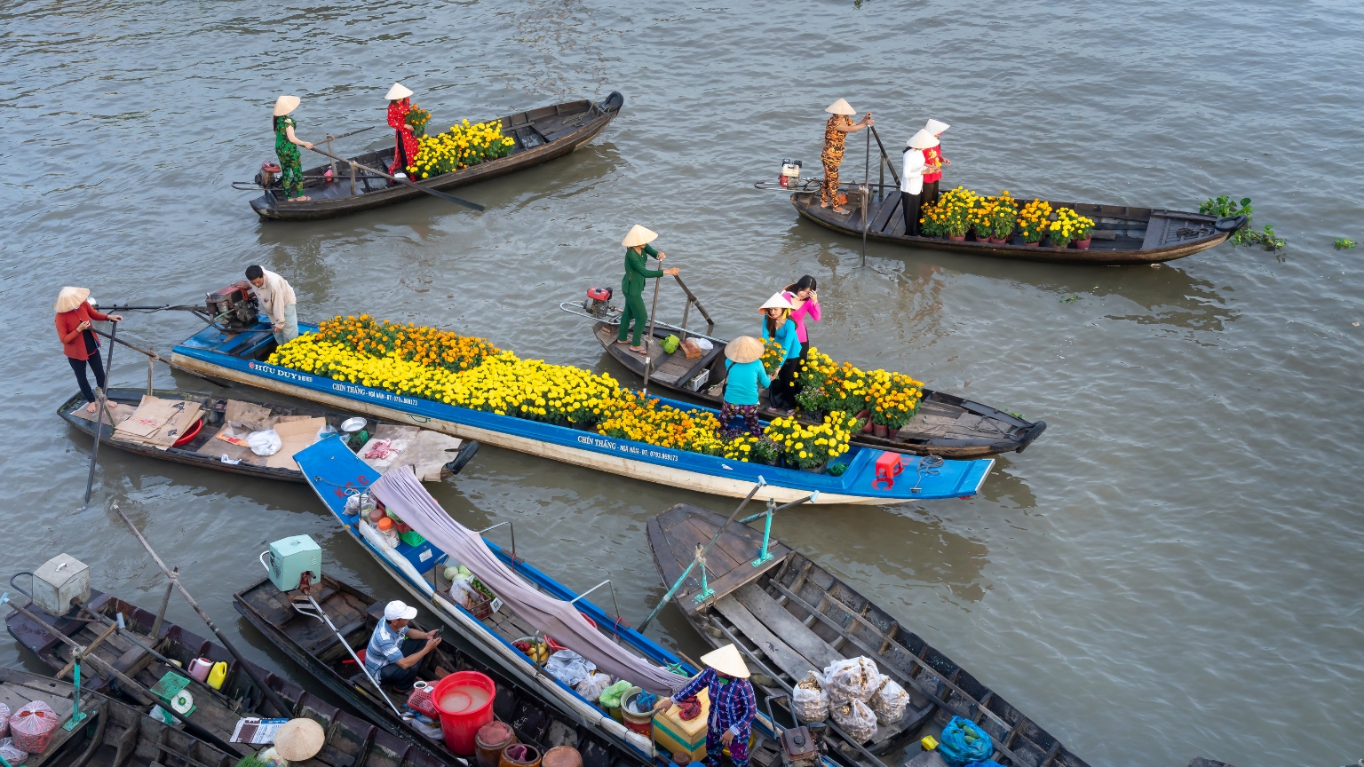 Day 10 Visit Cai Rang Floating Market And Experience Life On The River