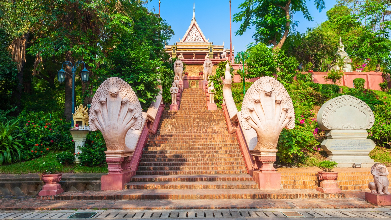 Day 12 Visit Wat Phnom, The Spiritual Heart Of Phnom Penh