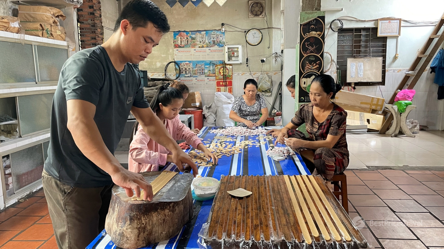 Day 9 Visit A Coconut Workshop And Discover Traditional Coconut Crafts