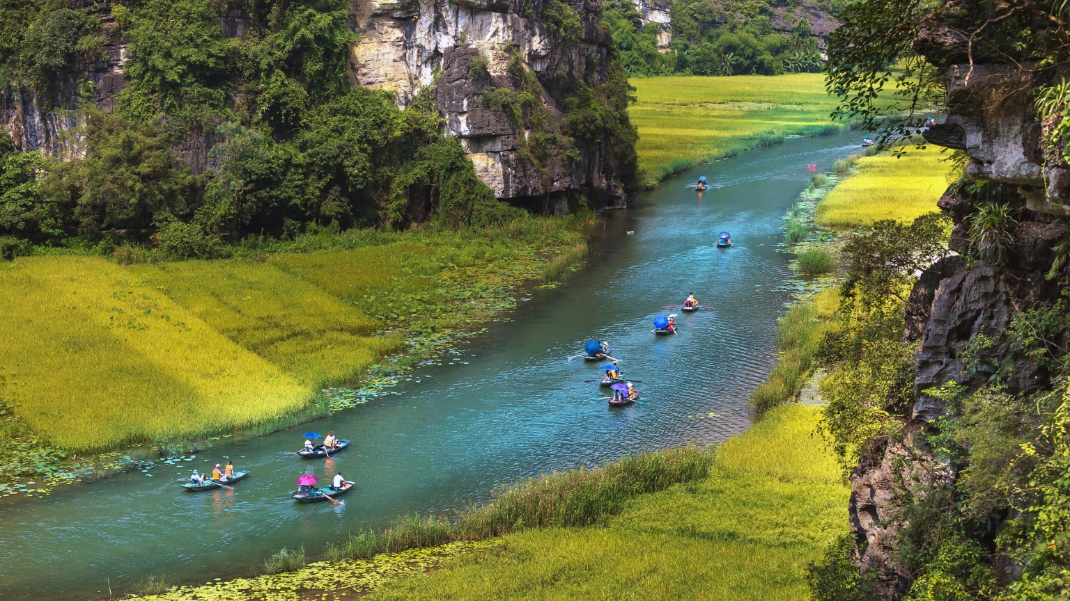 Day 2 Admire The Panoramic Beauty Of Tam Coc