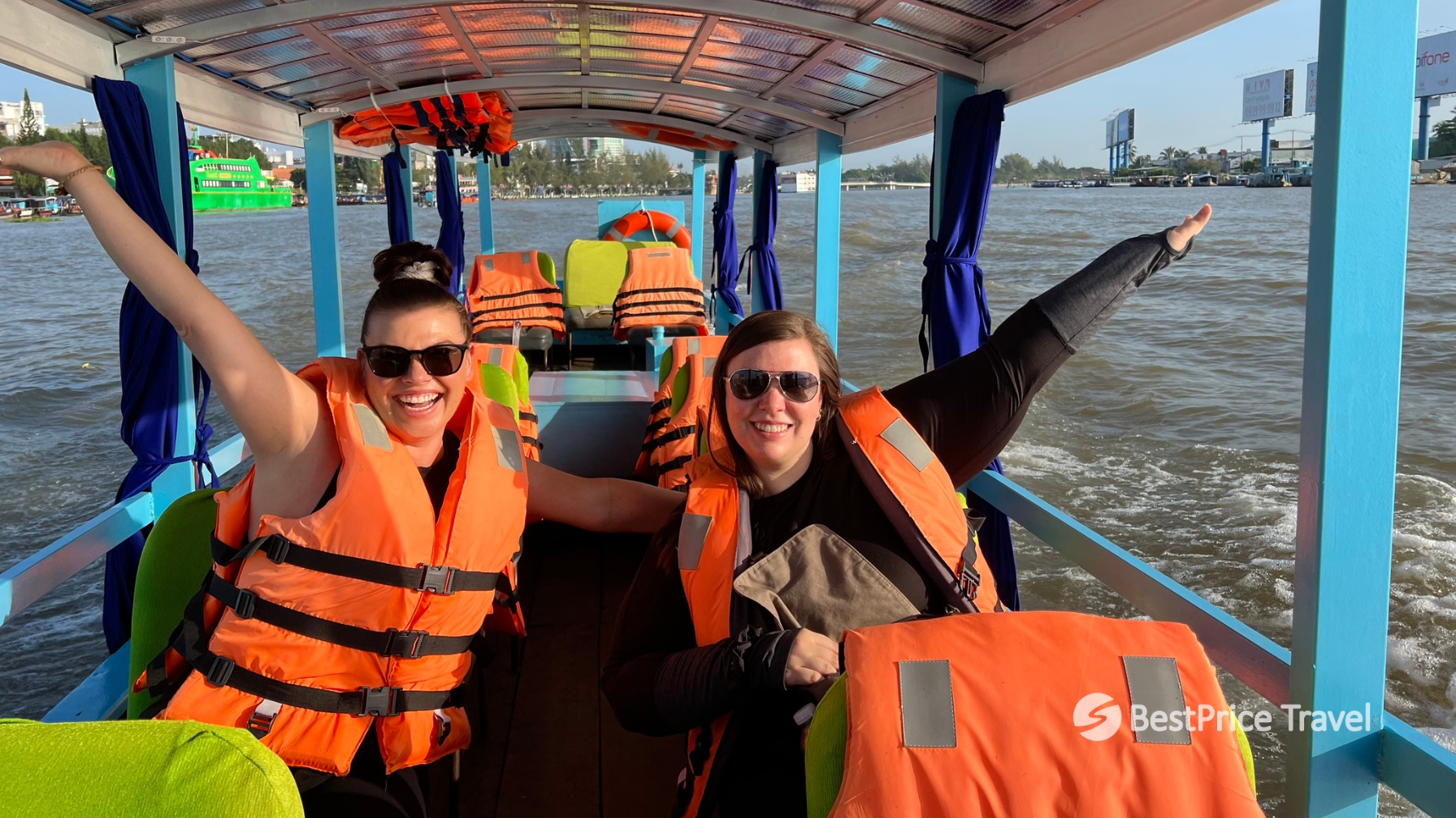 Day 14 Glide Across The Water On A Sampan To Cai Beo Floating Market