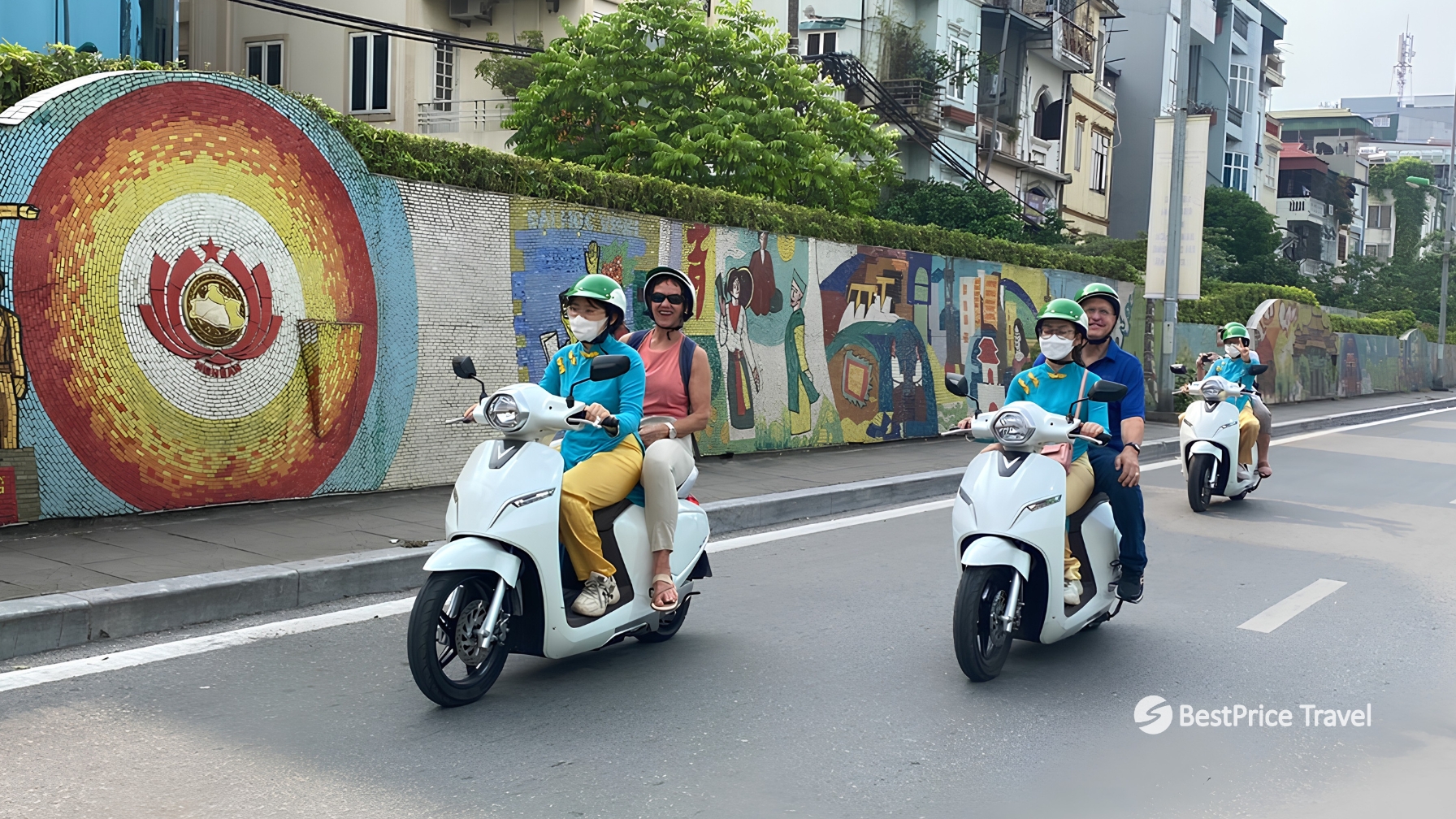 Day 12 Explore Hanoi Like A Local On A Motorbike