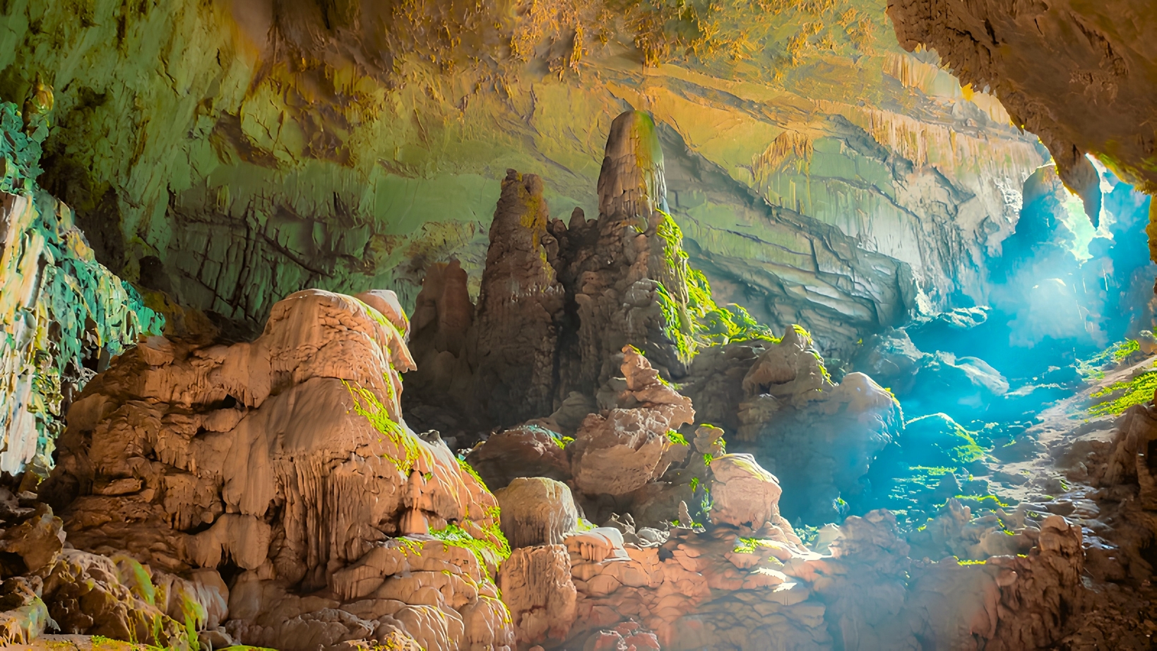 Day 2 Explore The Impressive Chambers Of Bat Cave