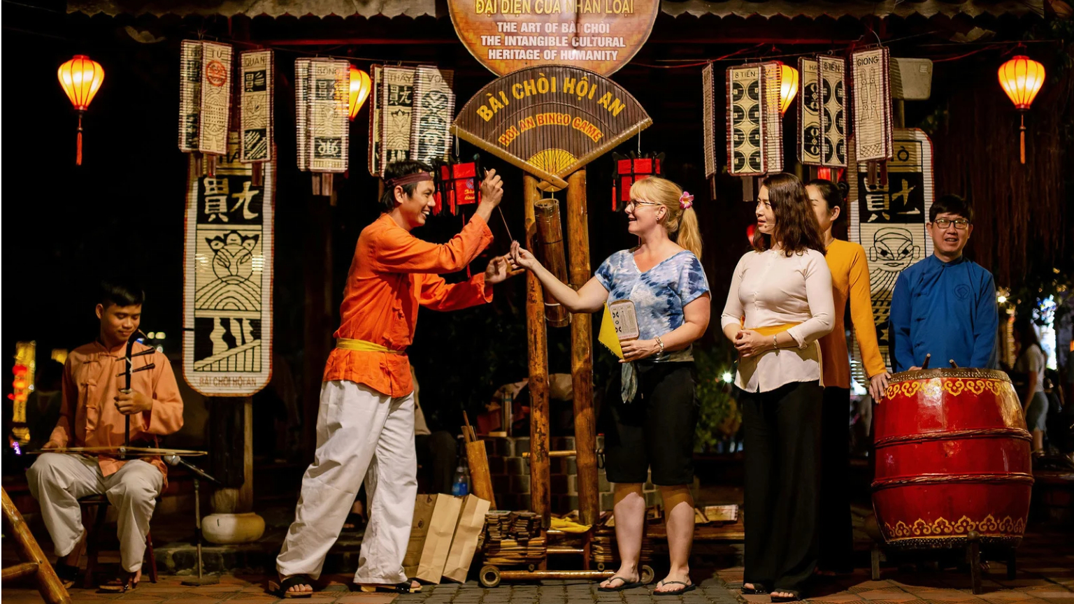 Day 14 Experience The Traditional Performing Arts Of Hoi An
